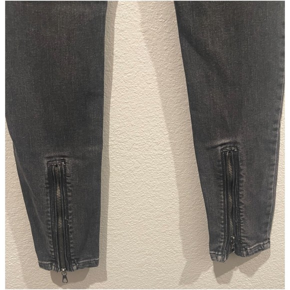 WE THE FREE Jet Low Rise Skinny Zippers Black Jeans - Picture 5 of 5